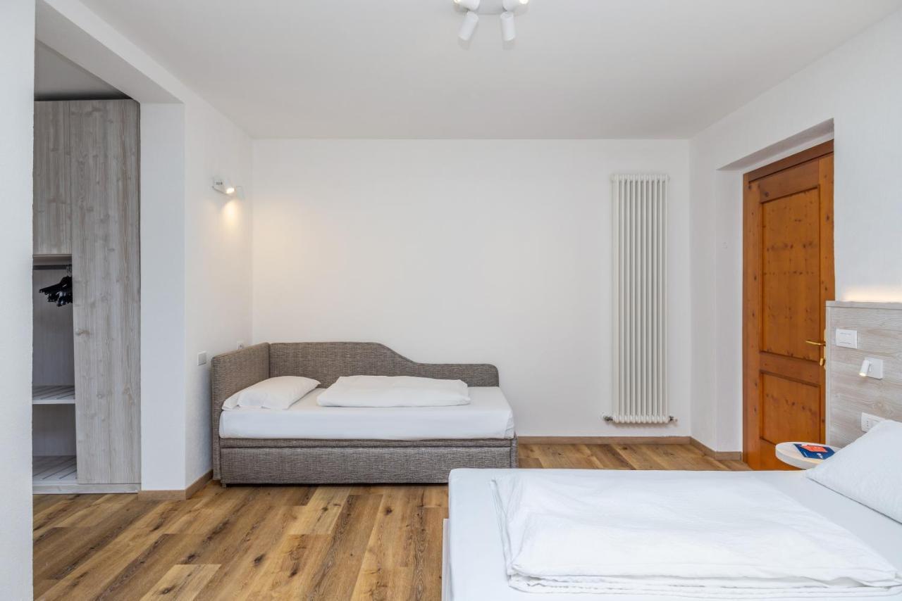 Hotel Londra Slow Living Мольвено Экстерьер фото