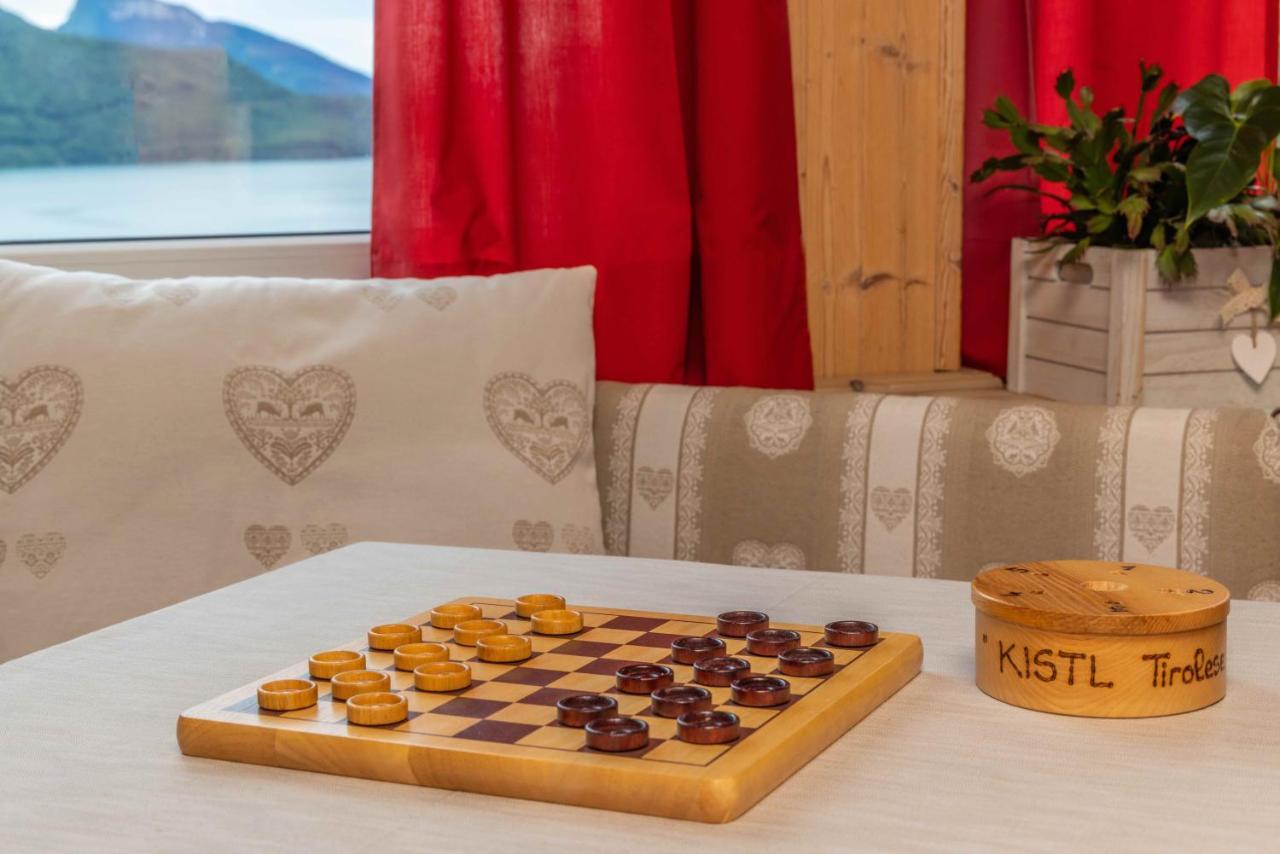 Hotel Londra Slow Living Мольвено Экстерьер фото