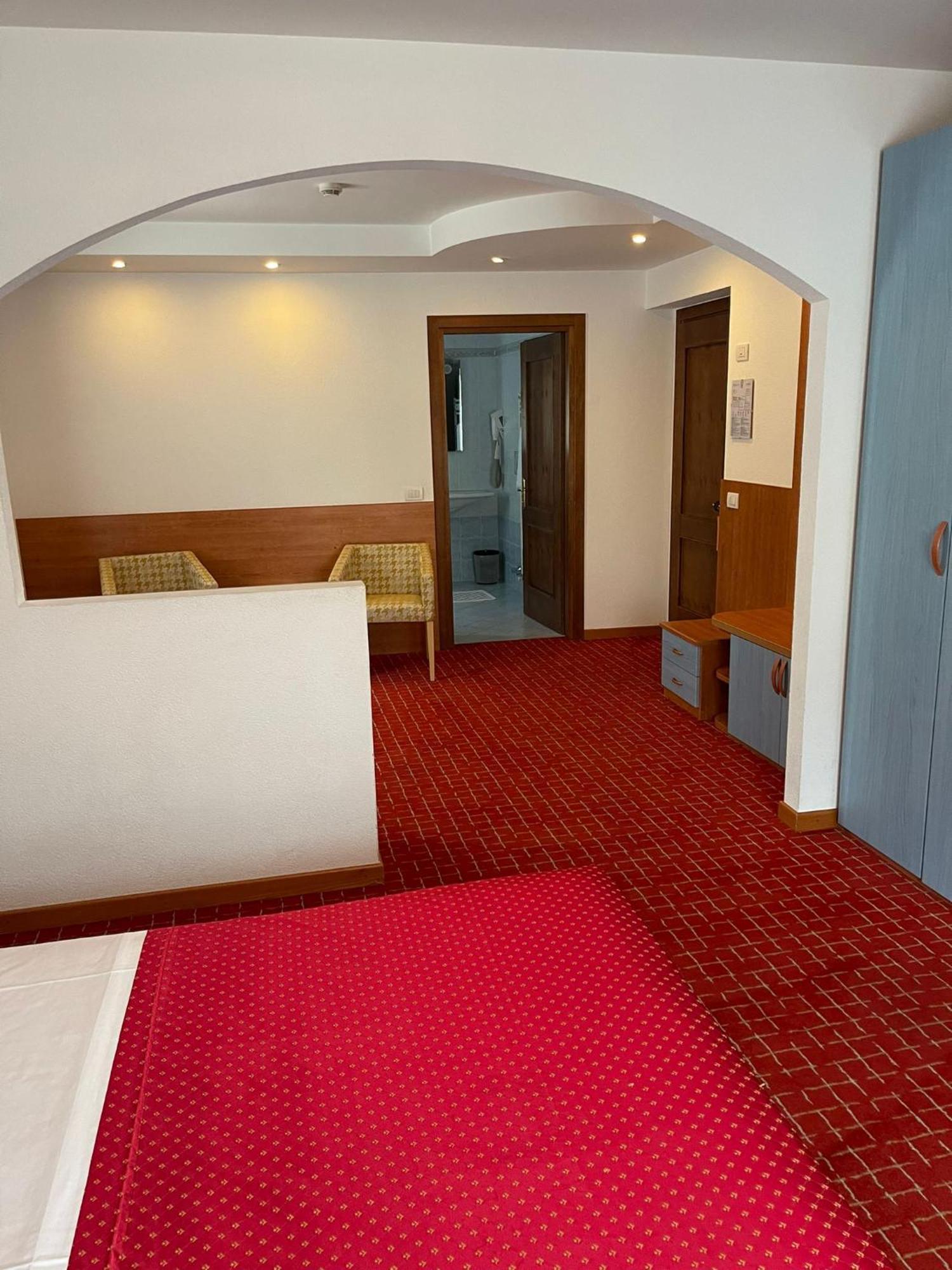 Hotel Londra Slow Living Мольвено Экстерьер фото